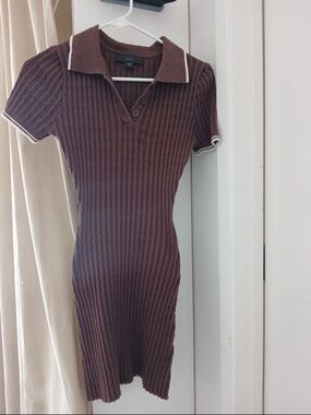Ribbed Polo-Midi Dress in Brown with Contrast Trim